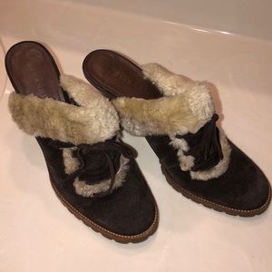 Gianni Bini brown with fur heel